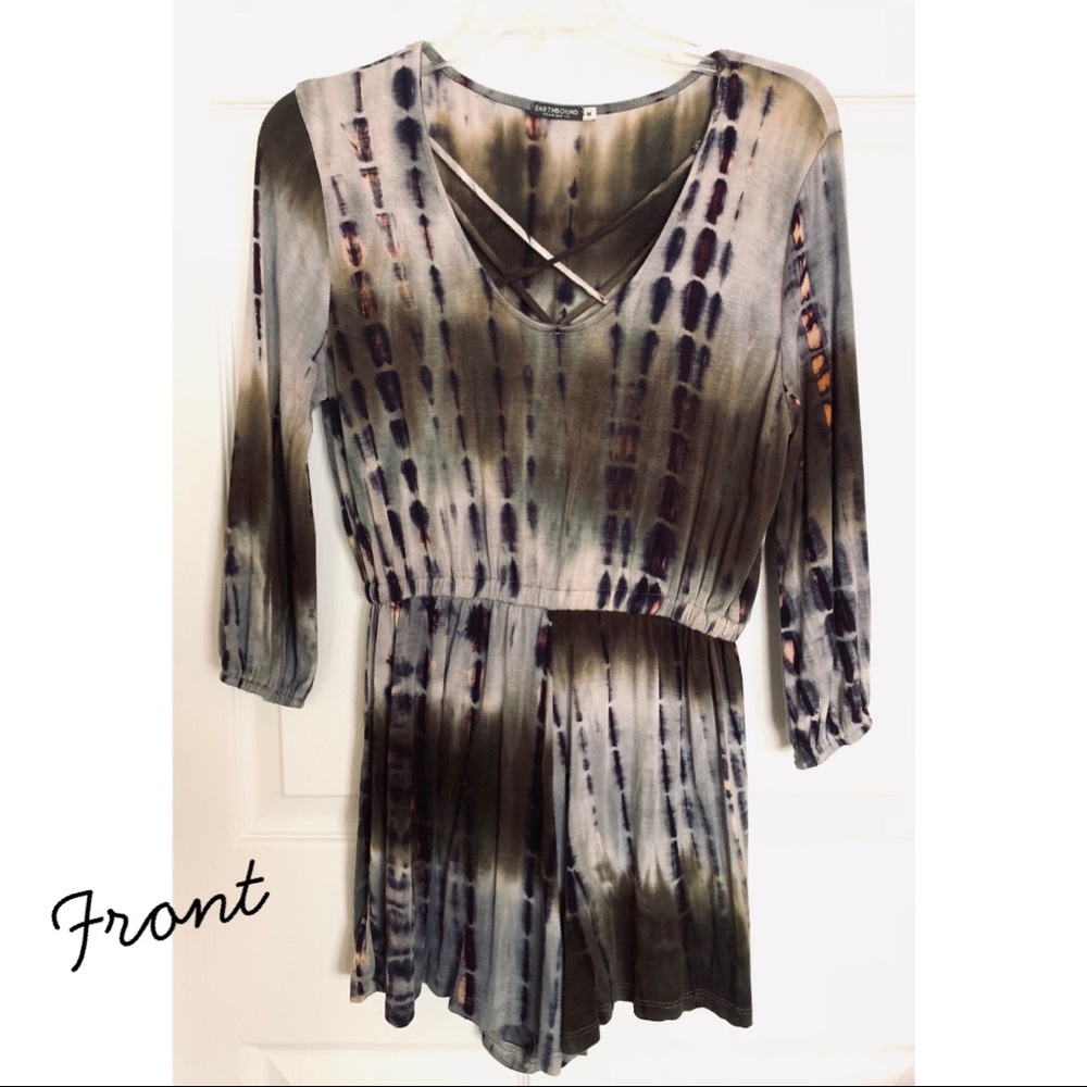 Three-quarter sleeved romper